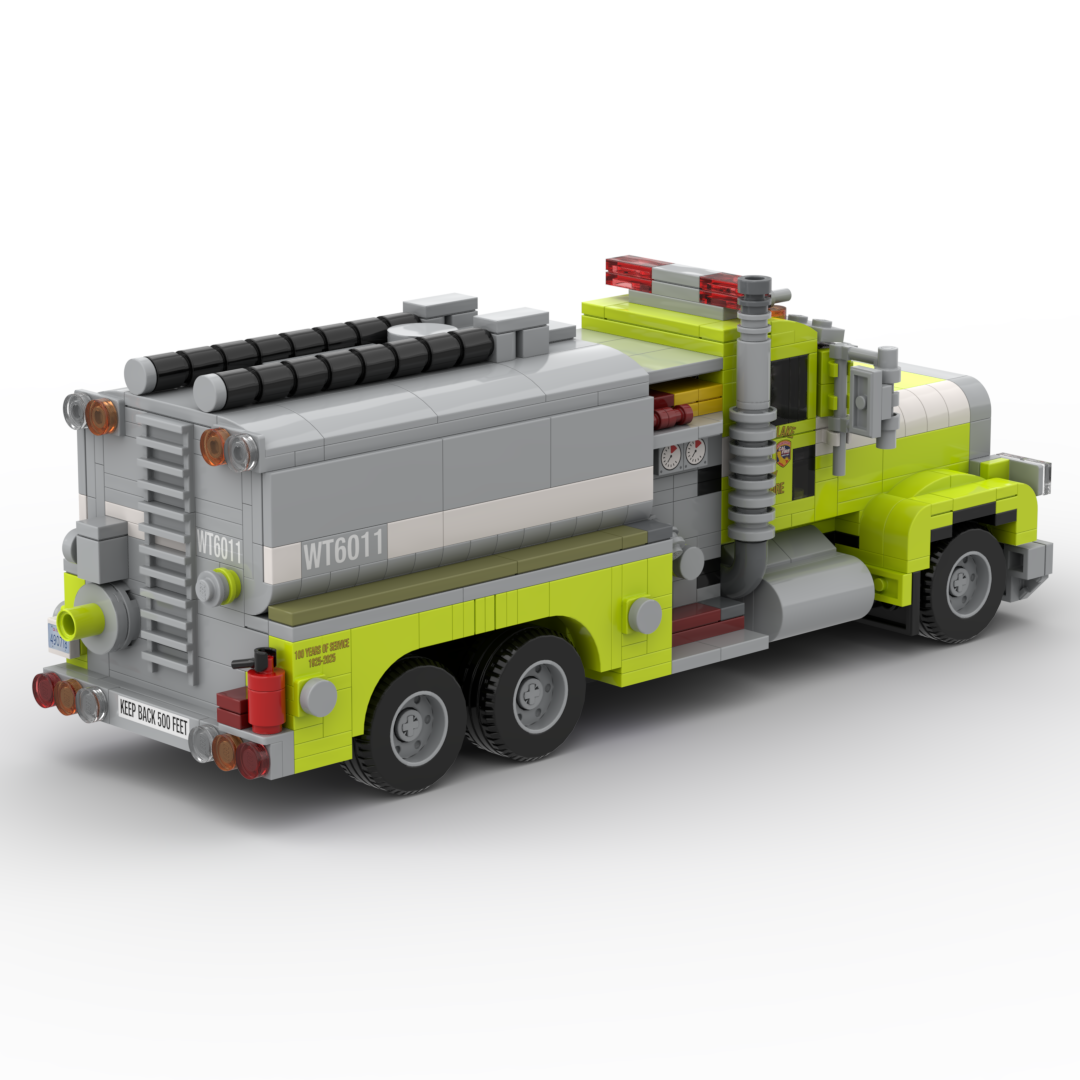 South Lake County FPD Tender 6011 | 1985 Peterbilt 359 Tender brick model, view 4