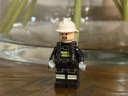 SCBA Harness with Oxygen Bottle brick model, view 4